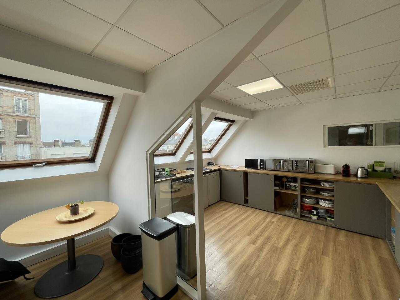 Bureau Saint-Ouen 1419m² Location bureau Saint-Ouen Seine-Saint-Denis OLBUR2203608 2